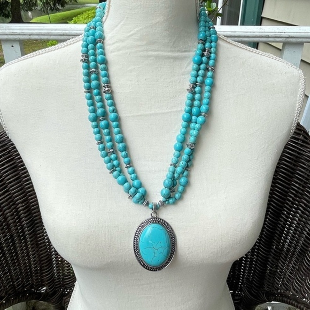 FAMILY VINTAGE STATEMENT NECKLACE